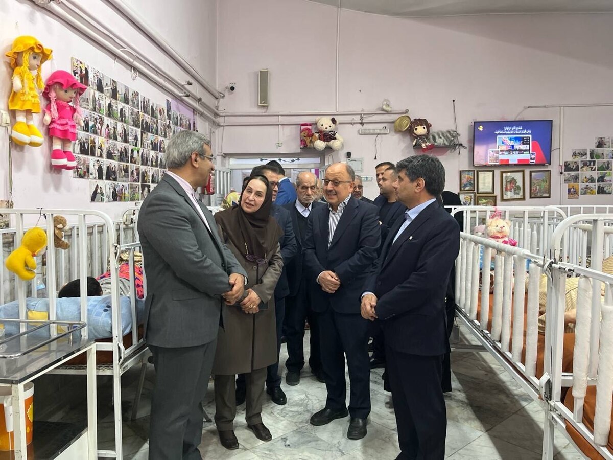 استاندار خراسان رضوی ضمن ابراز خرسندی از حضور در جمع کودکان تحت حمایت مؤسسه توانبخشی «همدم» مشهد، از تلاش‌های مدیران و کارکنان این مرکز قدردانی کرد.