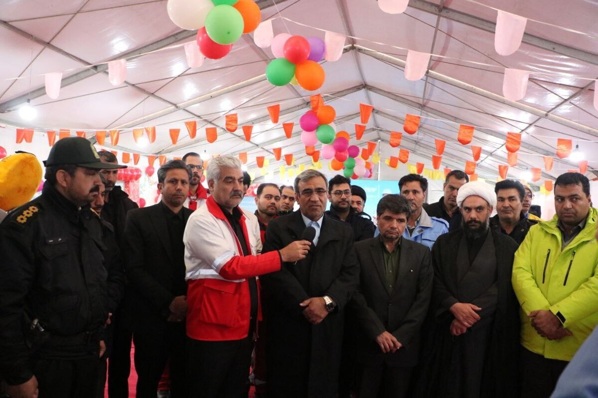 استاندار خراسان رضوی از پست‌ امداد جاده‌ای مستقر در محور ملک‌آباد به مشهد مقدس بازدید کرد.