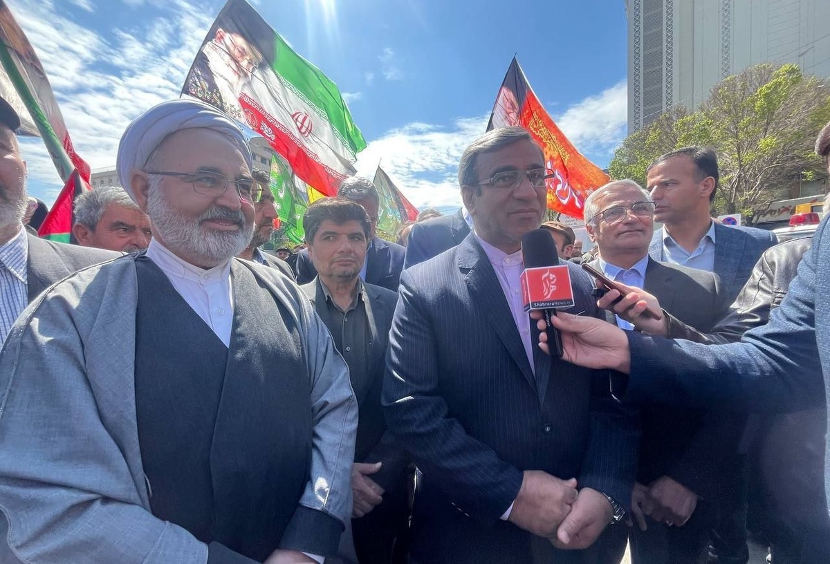 غلامحسین مظفری گفت: اگرچه رژیم صهیونیستی امروزه فشار‌های ناجوانمردانه‌ای بر مردمان مظلوم در غزه بی‌دفاع وارد می‌کند، اما برگزاری باشکوه راهپیمایی روز قدس، پشتوانه‌ای است برای ملت مظلوم و بی‌دفاع فلسطین و به برکت وجود نورانی علی‌ابن موسی‌الرضا (ع) فتح نهایی نزدیک است.