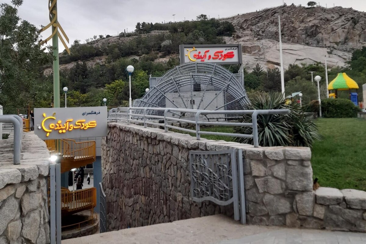معاون فرهنگی و هنری سازمان فرهنگی و اجتماعی شهرداری مشهد، از برگزاری برنامه‌های متنوع و شاد خانوادگی با عنوان «سرای بازی و قصه» در ایام فروردین ماه خبر داد.