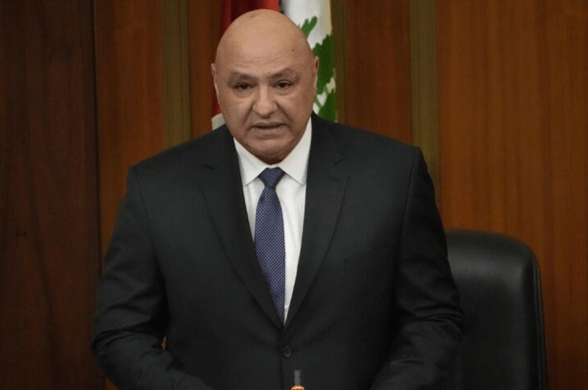 رئیس جمهور لبنان در دیدار با رئیس جدید کمیته نظارت بر آتش بس در این کشور، بر لزوم خروج نیرو‌های صهیونیستی از خاک لبنان تاکید کرد.
