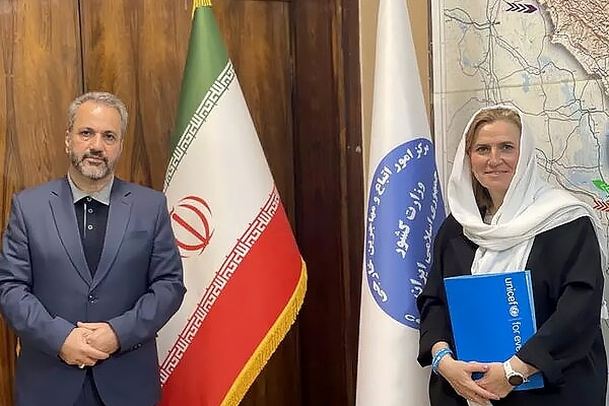 یونیسف با وزارت کشور قراردادی دوساله با محوریت مهاجران امضا کرد | تحصیل دانش‌آموزان اتباع تنها با مدارک اقامتی معتبر امکان‌پذیر است