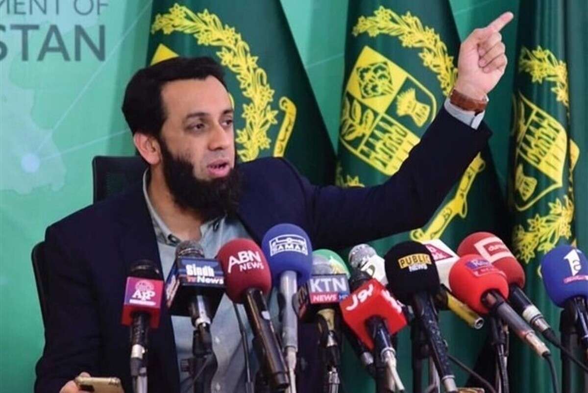 وزیر اطلاع رسانی پاکستان با اشاره به تنش‌های اخیر این کشور با هند اظهار داشت با وجود تداوم تنش‌ها میان اسلام‌آباد و دهلی‌نو، کانال‌های دیپلماتیک میان دو کشور فعال و برقرار هستند.