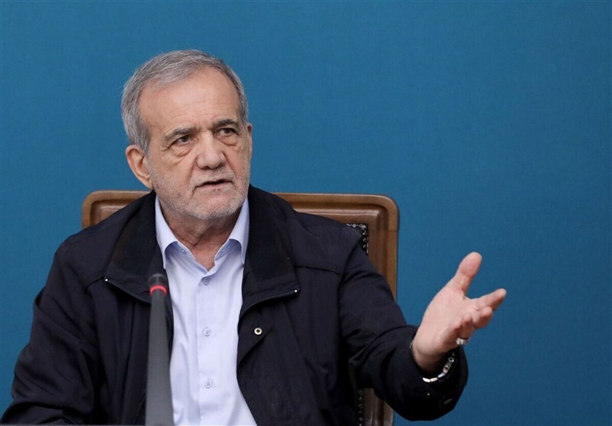 معاون فرهنگی، اجتماعی و زیارت استاندار خراسان رضوی گفت: رئیس جمهور روز دوشنبه ۱۵ اردیبهشت، در دهه کرامت برای افتتاح خط ۳ قطار شهری مشهد و سخنرانی در اختتامیه کنگره جهانی امام رضا علیه السلام به مشهد خواهند آمد. امکان حضور ایشان توسط تیم کاری‌شان در دست بررسی است.