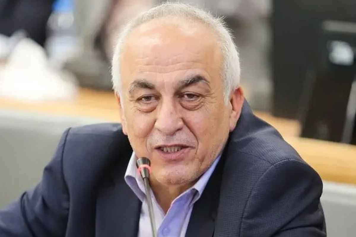 رئیس اتاق مشترک بازرگانی ایران و افغانستان گفت: صادرات خدمات فنی و مهندسی ایران به افغانستان قابل احصا نیست و صادرکننده ایرانی این خدمات در صورت احصا ملزم به پرداخت مالیات و هزینه‌هایی از این قبیل است که توجیه اقتصادی صادرات را از بین می‌برد.