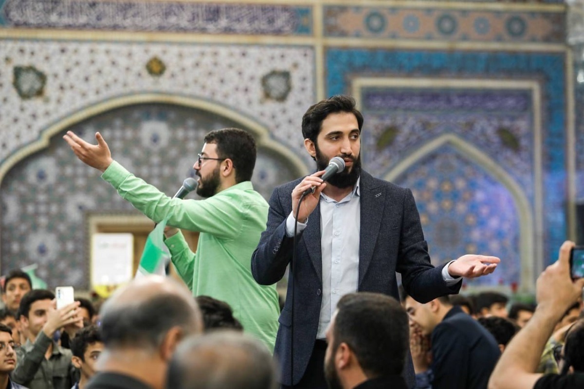 برپایی جشن باشکوه نوجوانان امام‌رضایی در حرم مطهر رضوی