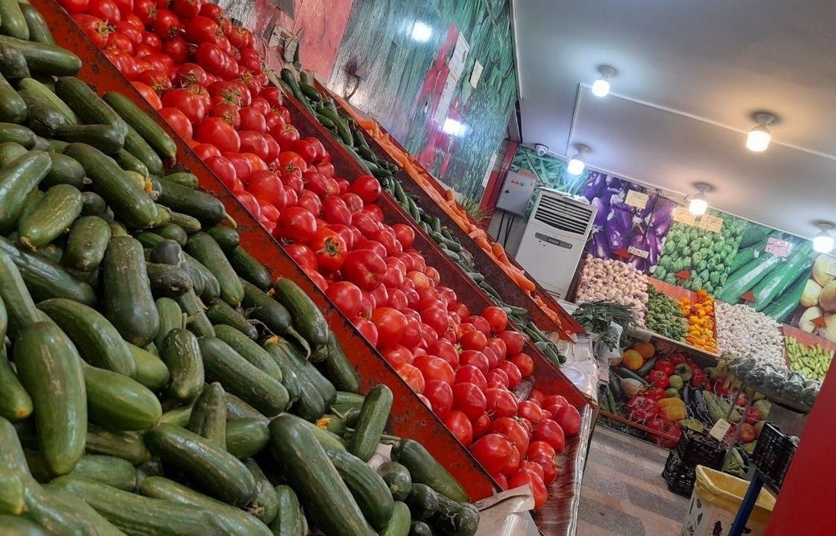 قیمت عمده‌فروشی میوه و صیفی‌جات در مشهد (۲۲ اردیبهشت ۱۴۰۴) | خیار و گوجه کیلویی چند است؟
