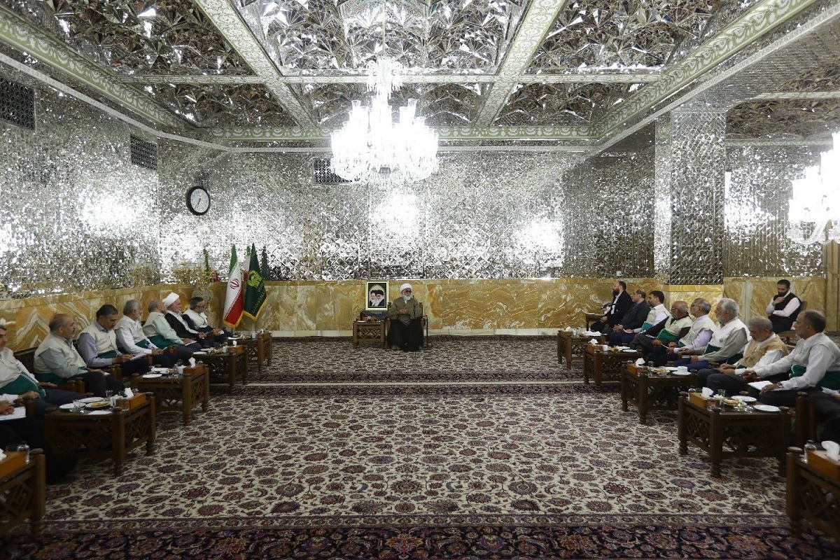 تولیت آستان قدس رضوی: اخلاق و سیره رضوی باید سرمشق فعالیت‌ها و رفتار خادمیاران باشد