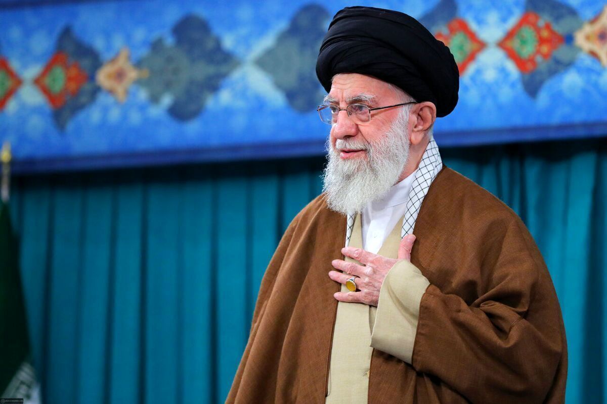 قدیمی‌ترین عکس رهبر انقلاب | آیت‌الله خامنه‌ای در یک‌ونیم‌سالگی