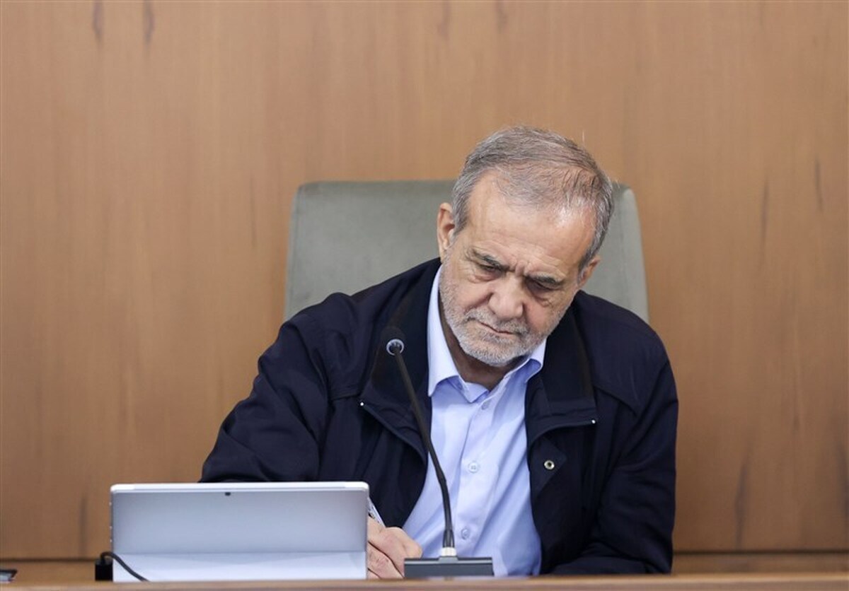 پزشکیان: شاهنامه زنده‌ترین کتاب امروز ماست