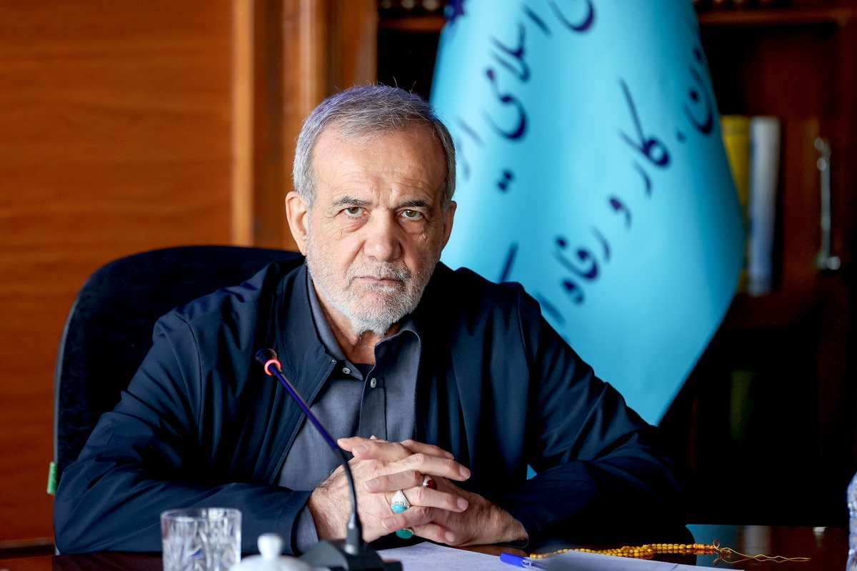 پزشکیان در نشست با معاونان وزارت کار: اجرای طرح محله‌محوری باعث توزیع هدفمند خدمات اجتماعی می‌شود