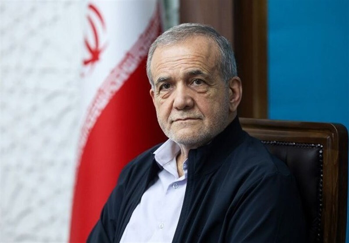 تاکید پزشکیان بر تسریع در جذب سرمایه و احداث نیروگاه‌های خورشیدی