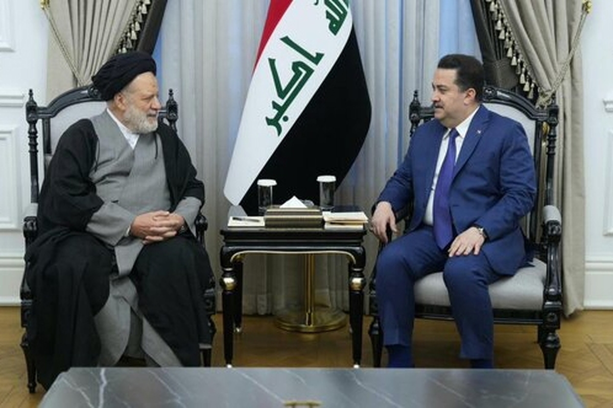 دفتر اطلاع‌رسانی نخست وزیر عراق از دیدار او با رهبر شیعیان سوریه خبر داد.