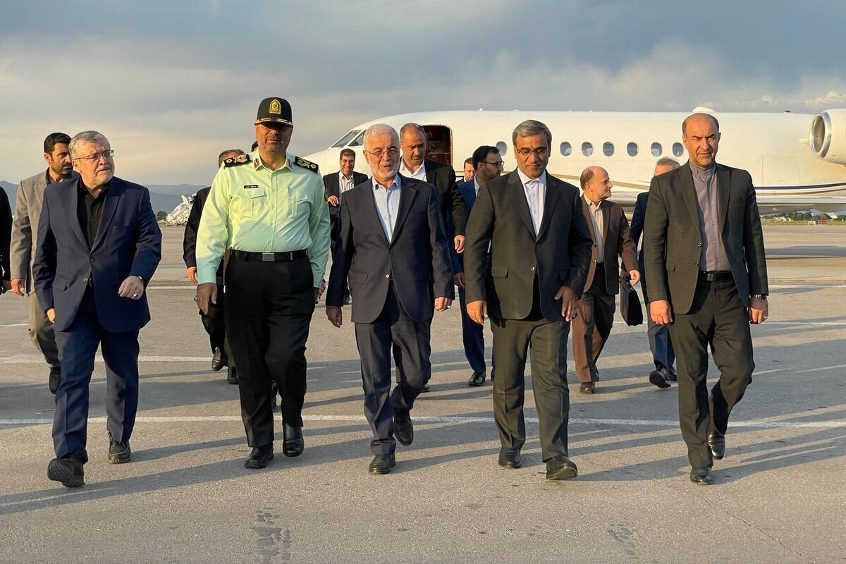وزیر کشور، بلافاصله پس از اتمام سفر تاجیکستان از طریق شهر دوشنبه وارد فرودگاه بین المللی شهید هاشمی نژاد مشهد مقدس شد.