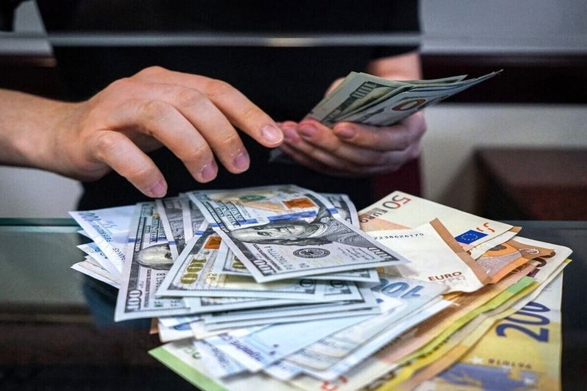 قیمت دلار روز چهارشنبه به کریدور ۸۰ هزار تومانی برگشت و رشد محدودی داشت.