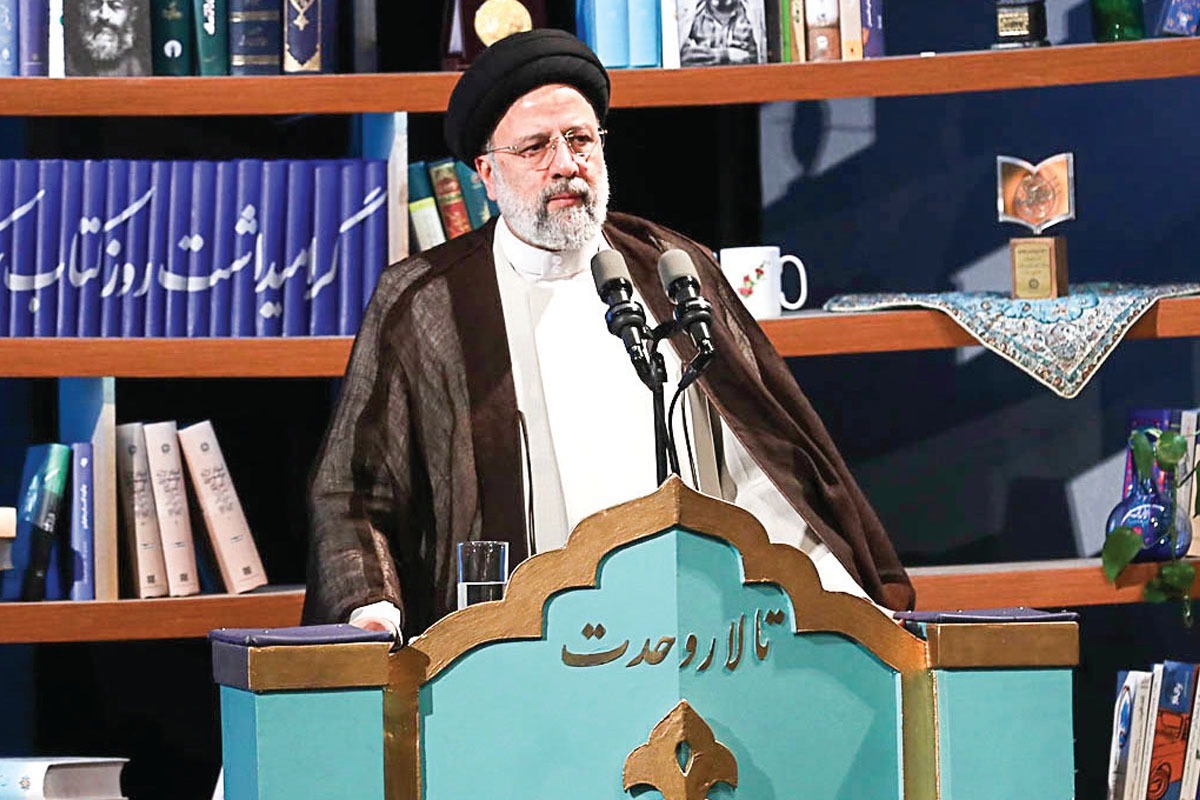 مروری بر چند کتاب درباره احوال و آرای شهید آیت الله سیدابراهیم رئیسی | «شهید جمهور» از خلال سطور