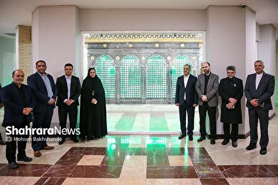 گزارش تصویری | تشرف وزیر ورزش عراق به حرم مطهر رضوی