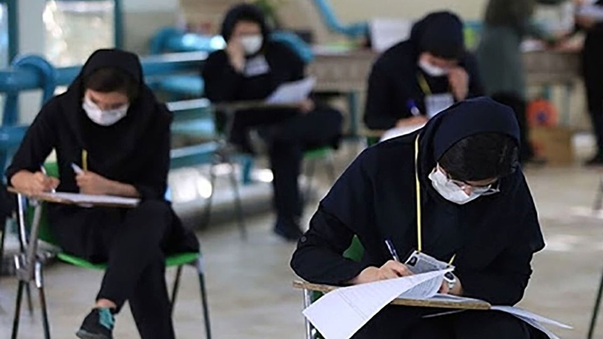 بر اساس تاکید سازمان سنجش در کنکور ۱۴۰۴ تغییر گروه آزمایشی، ثبت‌نام جدید و تغییر حوزه امتحانی به هیچ‌وجه امکان‌پذیر نیست. داوطلبان از مراجعه به واحدهای رفع‌نقص کارت برای این موارد جداً خودداری کنند.