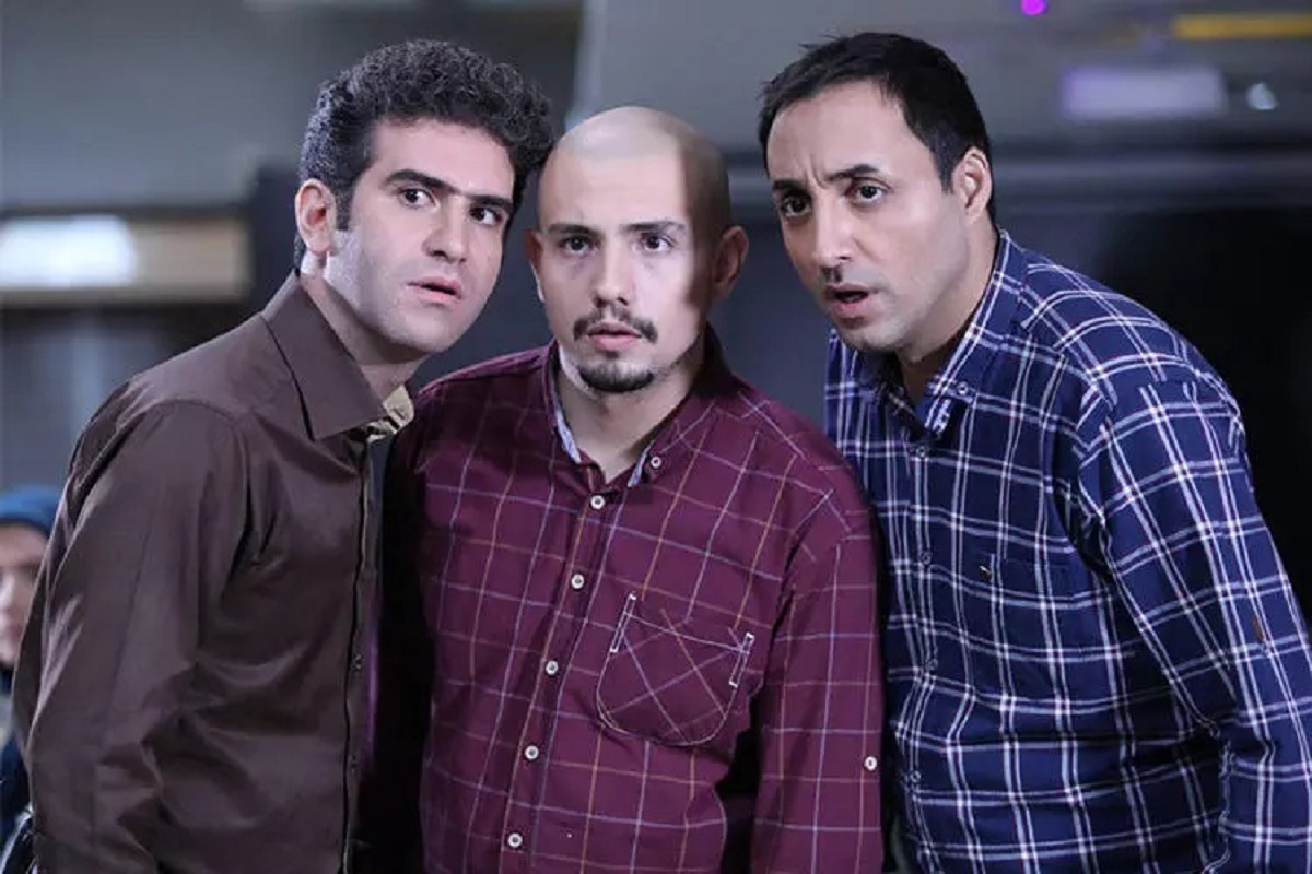 سریال محبوب و ماندگار «لیسانسه‌ها» به کارگردانی سروش صحت و با بازی هوتن شکیبا در نقش شخصیت دوست‌داشتنی حبیب نقوی، در شبکه سه سیما بازپخش می‌شود.