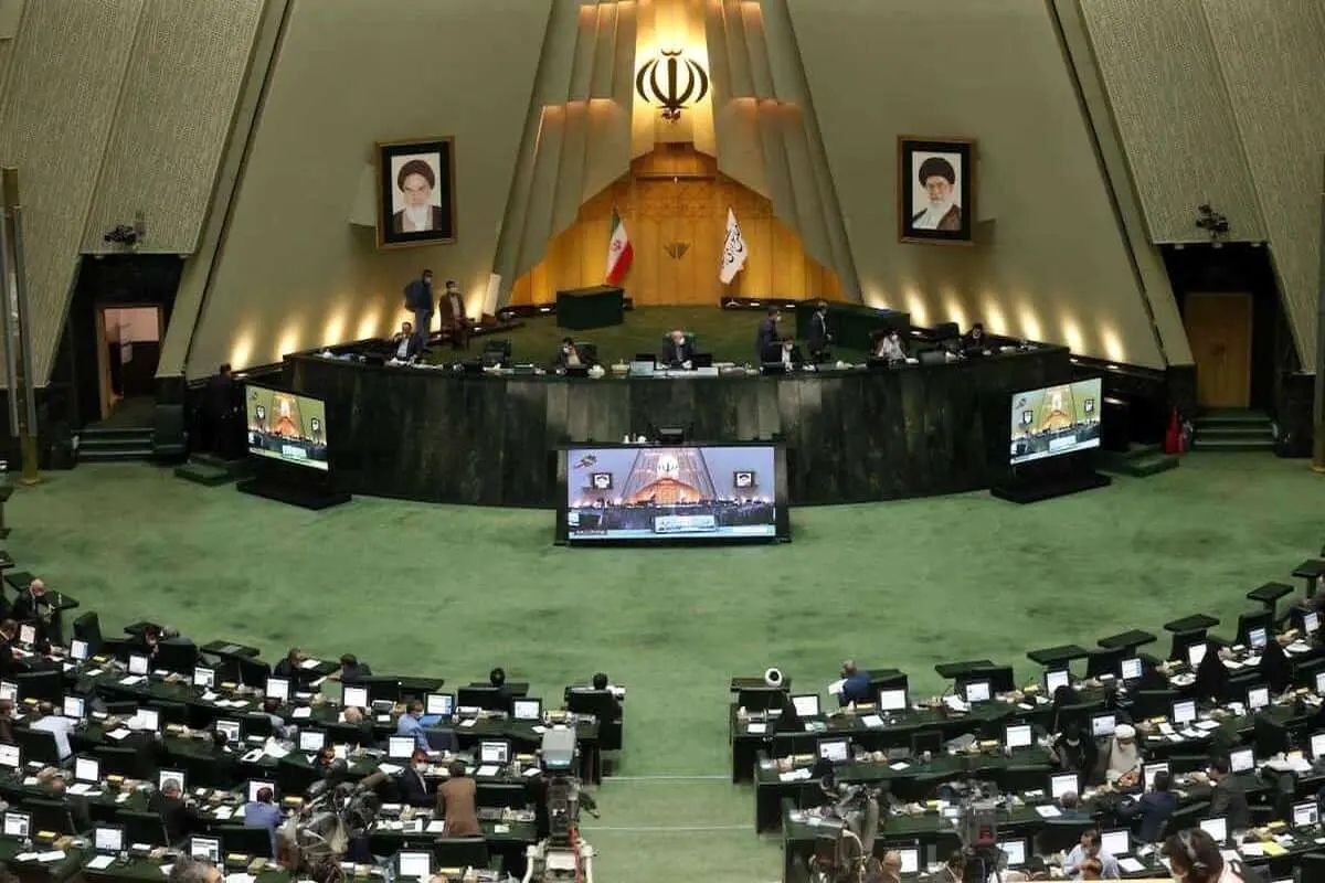 مجلس در مذاکرات ایران و آمریکا به حفظ قانون راهبردی لغو تحریم‌ها پایبند است