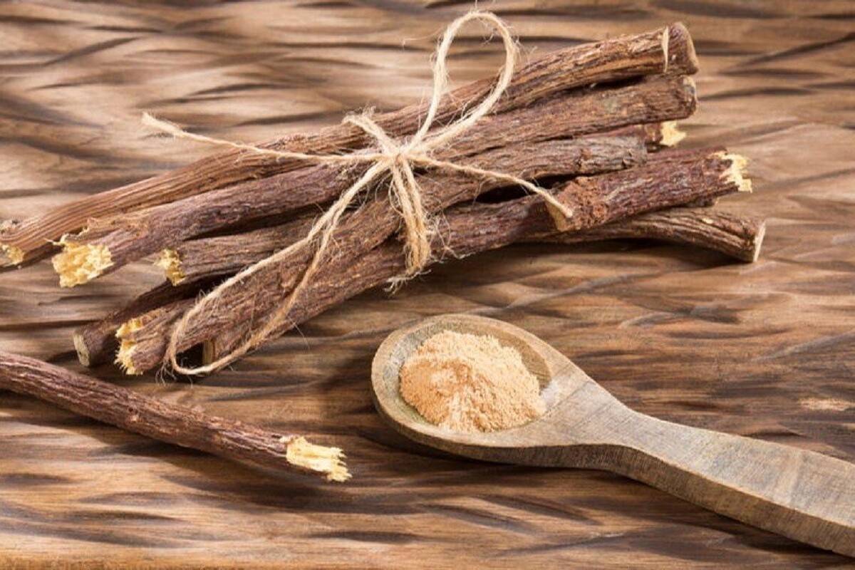 فواید مصرف شیرین بیان برای زنان