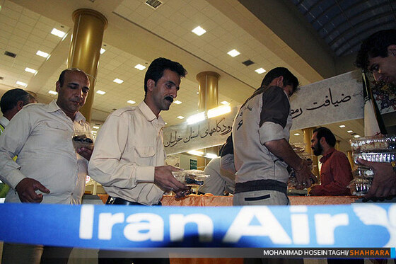 افطار در فرودگاه شهید هاشمی نژاد