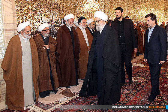 دیدار آیت الله طبسی با جمعی از  پژوهشگران