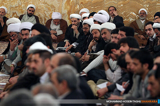 دیدار آیت الله طبسی با جمعی از  پژوهشگران