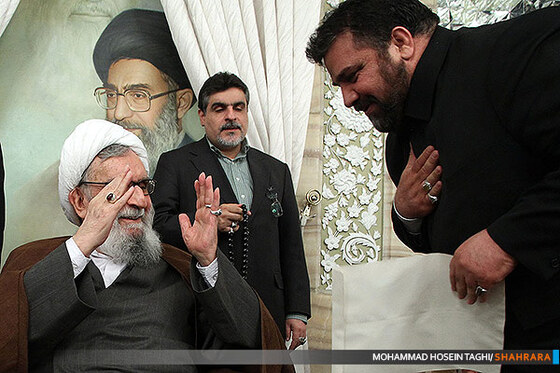 اعطای احکام خادمان بارگاه منور رضوی 