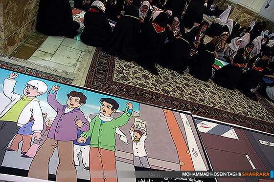 طولانی ترین نقاشی کودک با موضوع انقلاب