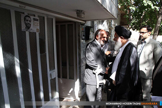 عیادت امام جمعه مشهد از جانبازان دفاع مقدس 