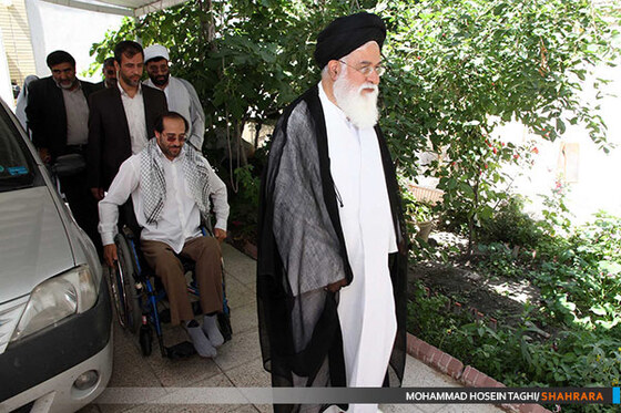 عیادت امام جمعه مشهد از جانبازان دفاع مقدس 