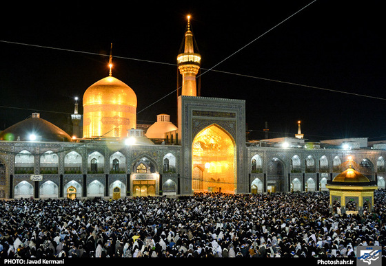 گزارش تصویری : مراسم احیای شب بیست و سوم ماه رمضان در حرم رضوی | عکس : جواد کرمانی/شهرآرا