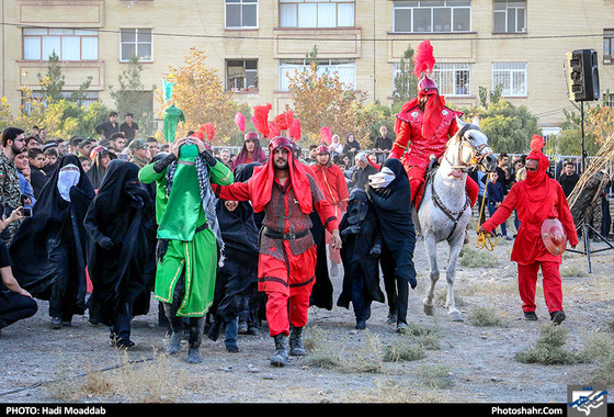 گزارش تصویری / مراسم خیمه سوزان عصر عاشورا در شهرک غرب /عکس : هادی مودب /شهرآرا