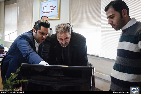 بازدید محمد حاجیان شهری عضو شورای شهر از موسسه فرهنگی شهرآرا / عکس: جواد کرمانی / شهرآرا