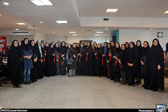 حضور سرکار خانم گندمی، عضو شورای شهرو خانم جراح مشاور امور بانوان شهردار در تحریریه روزنامه شهرآرا به مناسبت روز زن