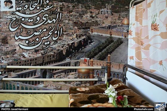 بازدید مدیرمسئول وتعدادی از کارکنان روزنامه شهرآرا از آسایشگاه جانبازان امام خمینی / عکس: جواد کرمانی /شهرآرا