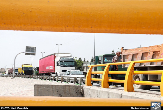 تصادف زنجیره ای در بزرگراه شهید بابانظر / عکس: هادی مودب / شهرآرا