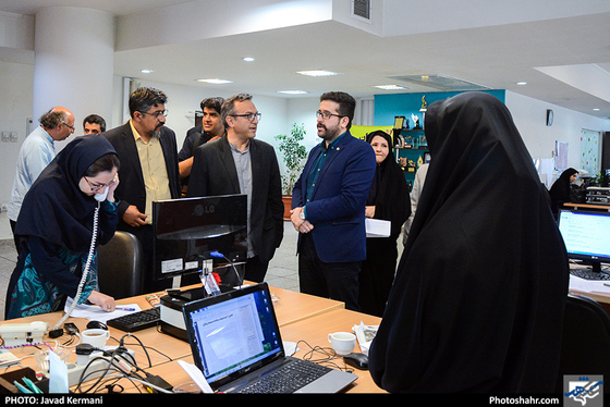 بازدید احسان شریعتی از روزنامه شهرآرا / عکس: جواد کرمانی / شهرآرا