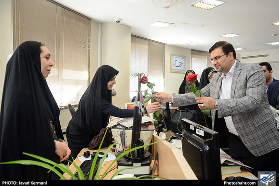 بازدید احسان اصولی عضو شورای شهر از روزنامه شهرآرا / عکس: جواد کرمانی / شهرآرا
