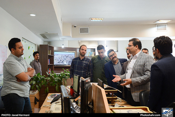 بازدید احسان اصولی عضو شورای شهر از روزنامه شهرآرا / عکس: جواد کرمانی / شهرآرا