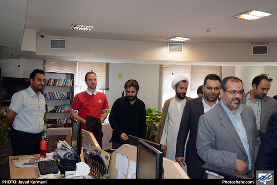 بازدید جمعی از مسئولین شهری از روزنامه  شهرآرا به مناسبت روز خبرنگار جوادکرمانی شهرآرا