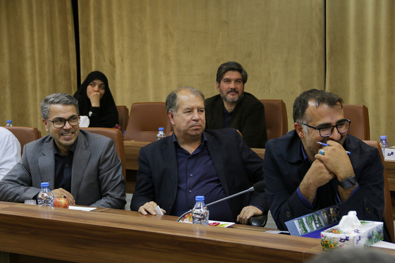 سفر وزیر امور اقتصاد و دارایی به مشهد
