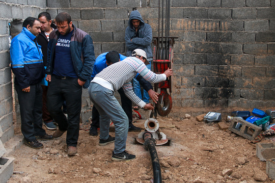 انسداد یک حلقه چاه غیرمجاز در روستای زاک
