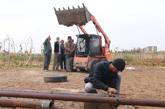 انسداد یک حلقه چاه غیرمجاز در روستای زاک