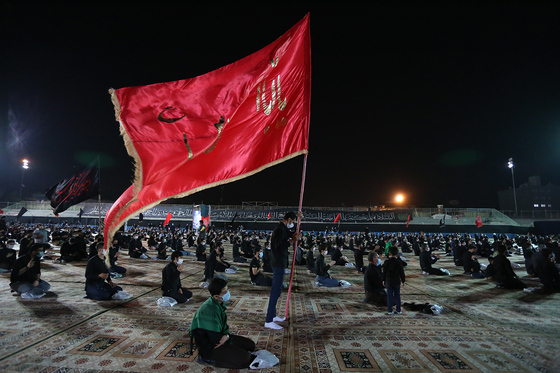 عزاداری شب چهارم محرم در ورزشگاه تختی