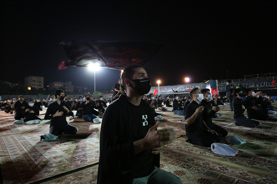 عزاداری شب چهارم محرم در ورزشگاه تختی