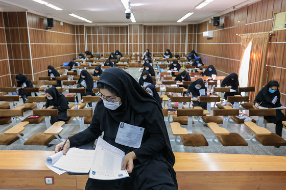 برگزاری آزمون وکالت در خراسان رضوی