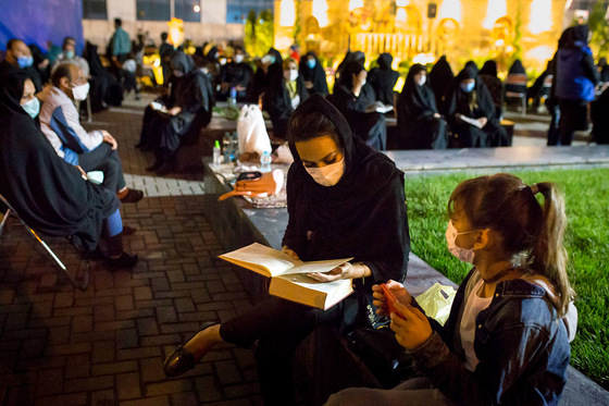 مراسم احیاء شب بیست و یک رمضان در میدان جانباز مشهد