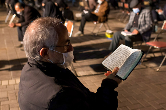 مراسم احیاء شب بیست و یک رمضان در میدان جانباز مشهد